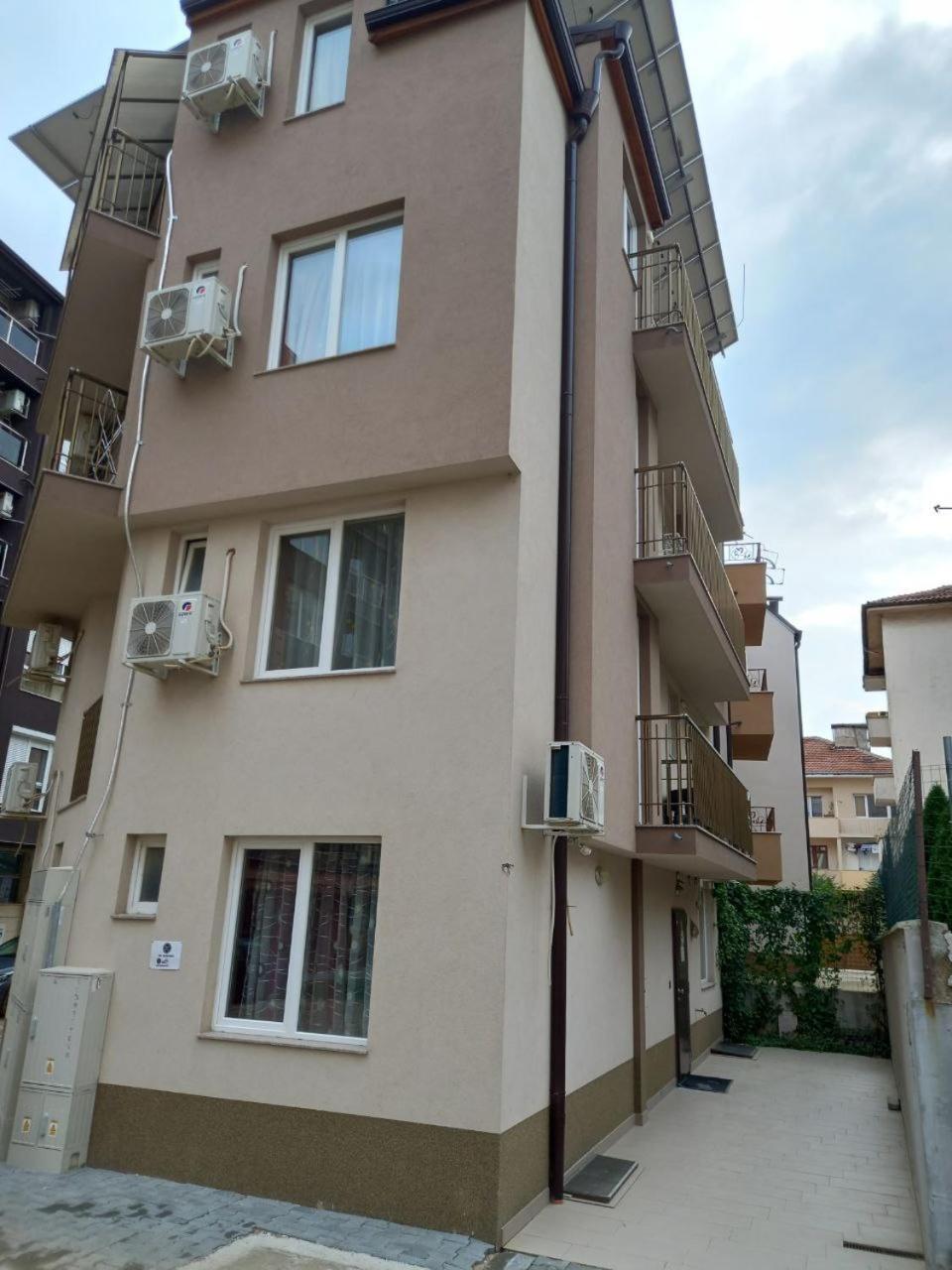 Хостел Атлас - Hostel Atlas Μπλαγκόεβγκραντ Εξωτερικό φωτογραφία