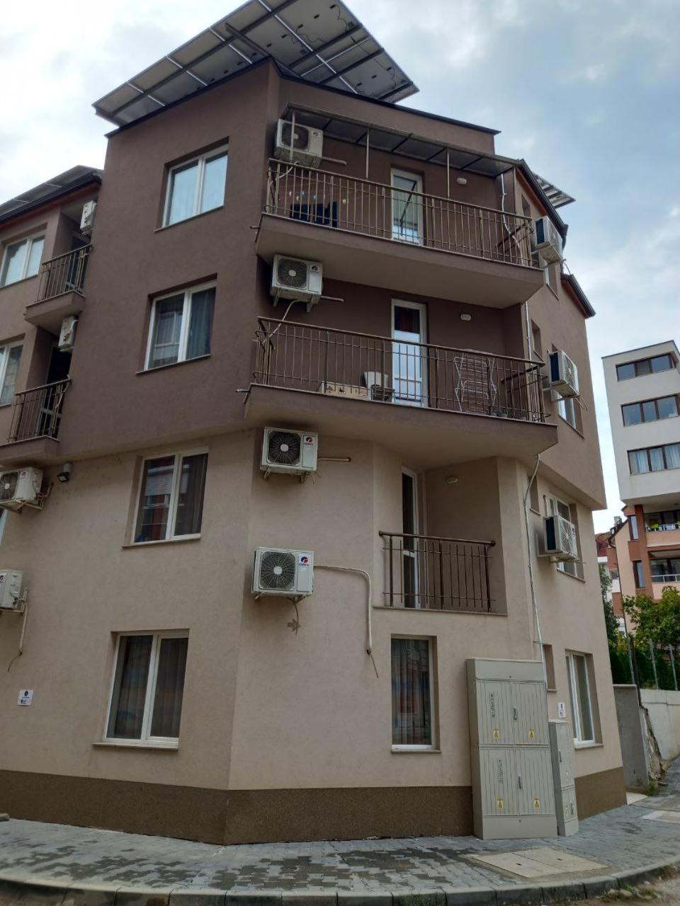 Хостел Атлас - Hostel Atlas Μπλαγκόεβγκραντ Εξωτερικό φωτογραφία